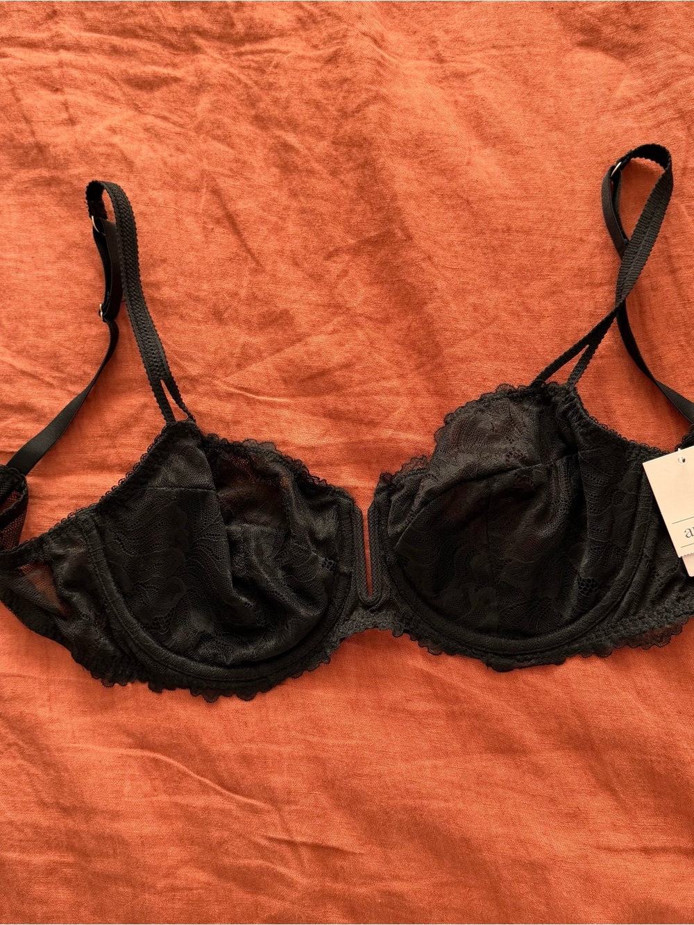 Auden Black Lace Underwire Bra with Scalloped Trim